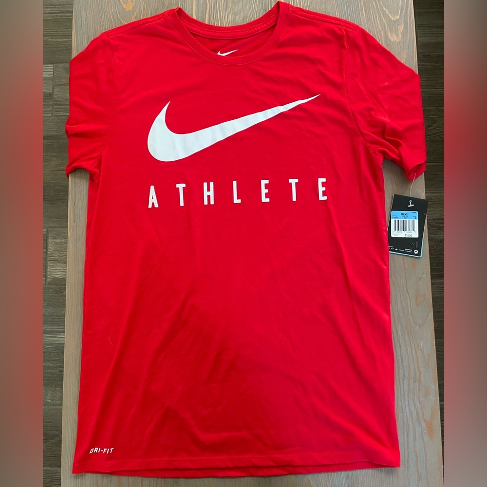Men’s short sleeve Nike T-shirt New with tags